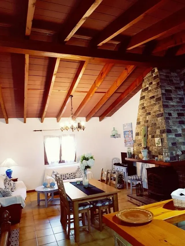 Yourhouse Cas Sito Cala Tuent 0*,